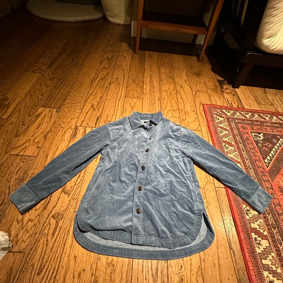 Madewell Variegated Corduroy Kentwood Oversized Button-Down Long Sleeve Top. SM - Picture 4 of 6